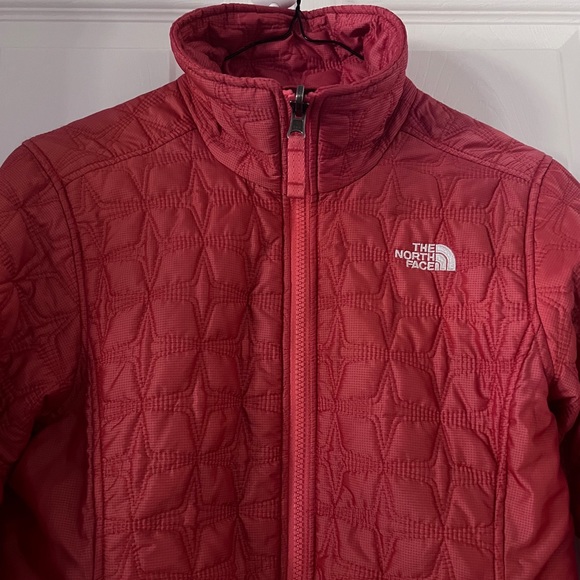 North Face ❤️ Lightweight Puffer Jacket - Picture 4 of 11